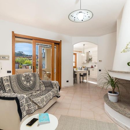 Casa A Due Passi Dal Mare Apartment Arbatax Bagian luar foto
