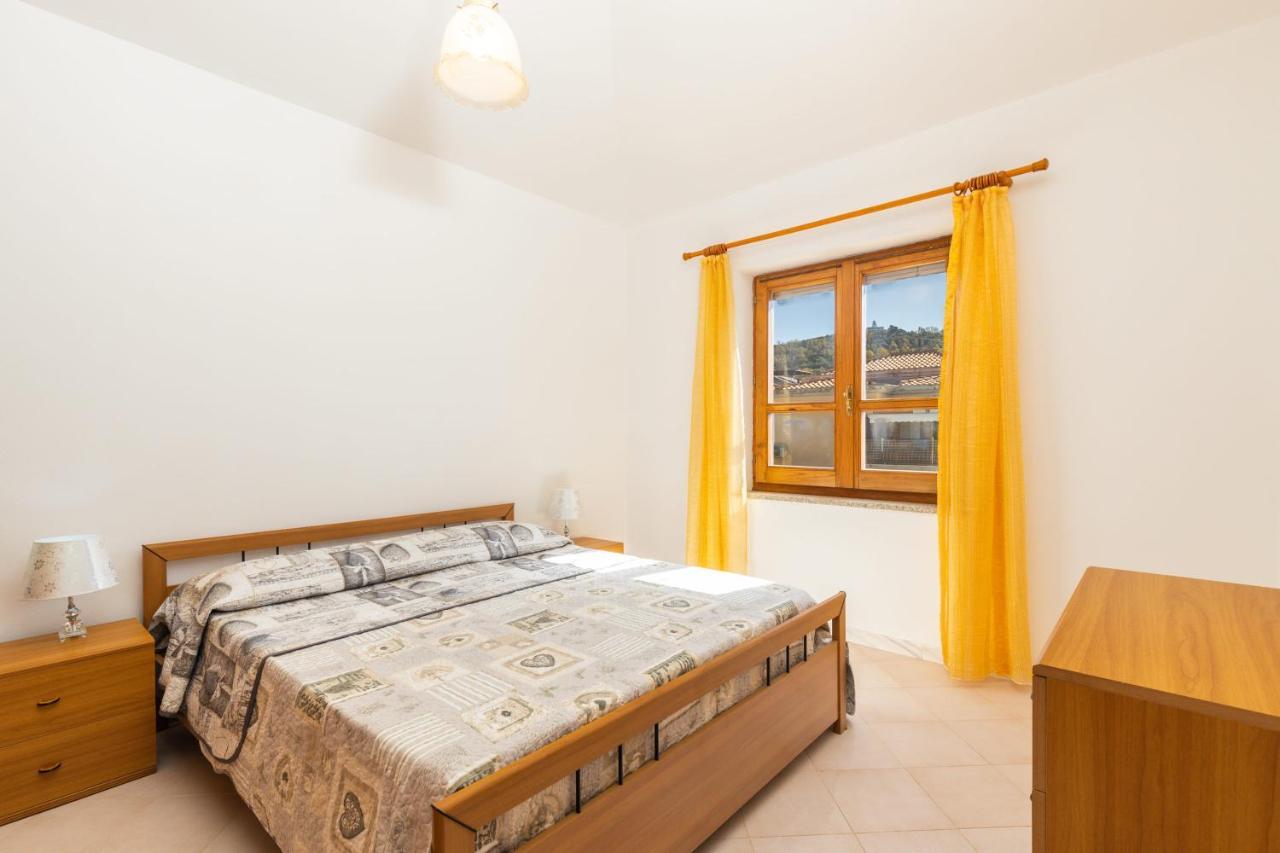 Casa A Due Passi Dal Mare Apartment Arbatax Bagian luar foto