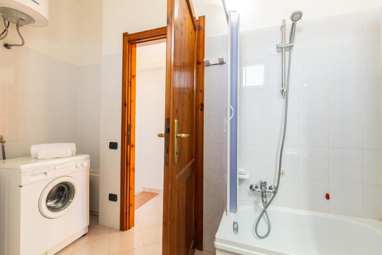 Casa A Due Passi Dal Mare Apartment Arbatax Bagian luar foto