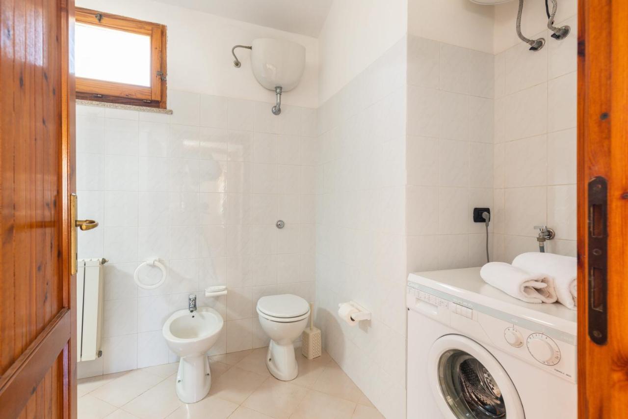 Casa A Due Passi Dal Mare Apartment Arbatax Bagian luar foto