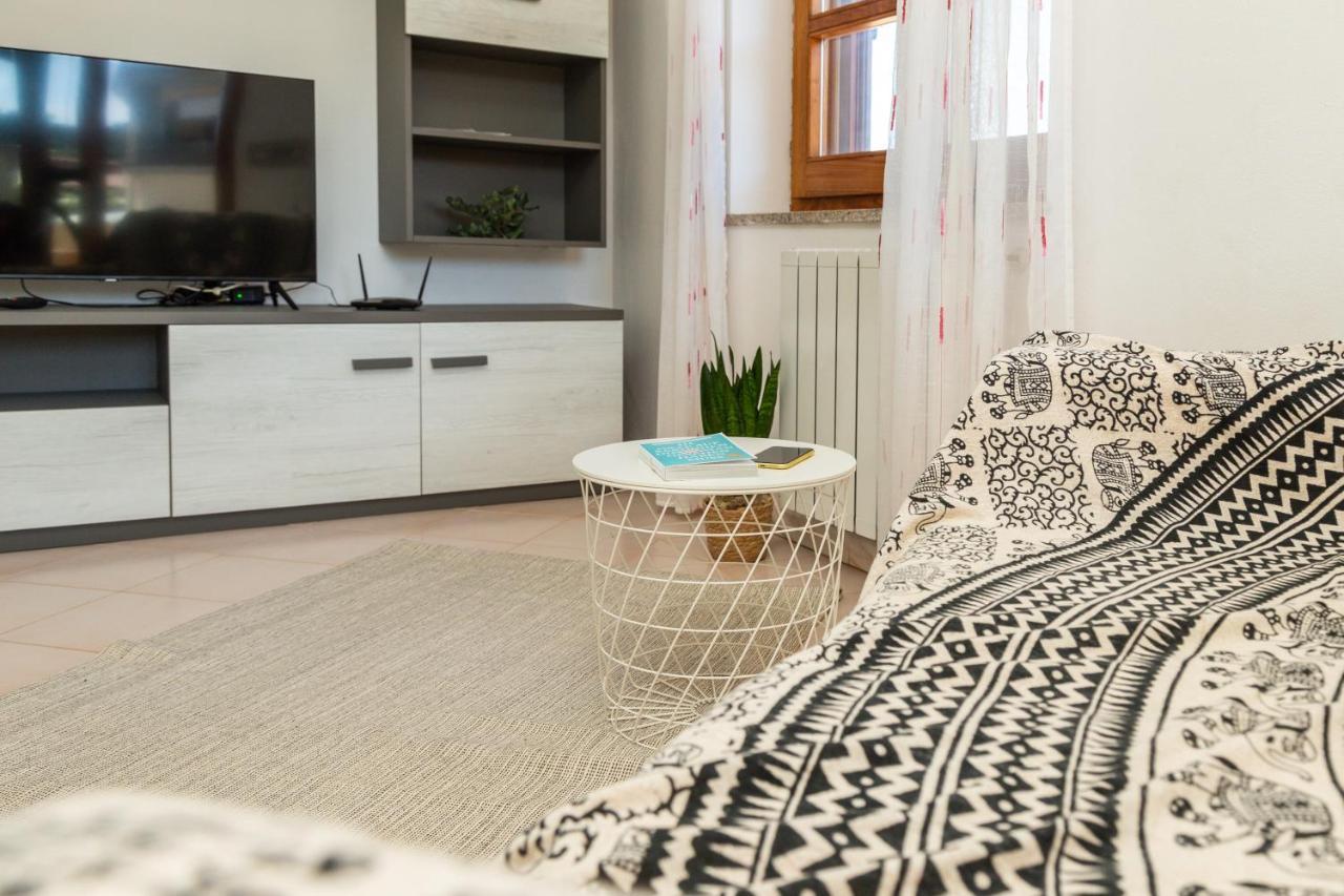 Casa A Due Passi Dal Mare Apartment Arbatax Bagian luar foto