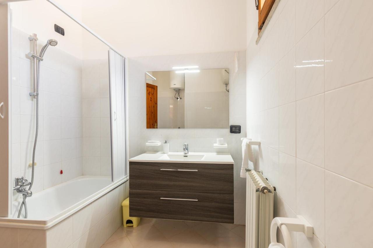 Casa A Due Passi Dal Mare Apartment Arbatax Bagian luar foto